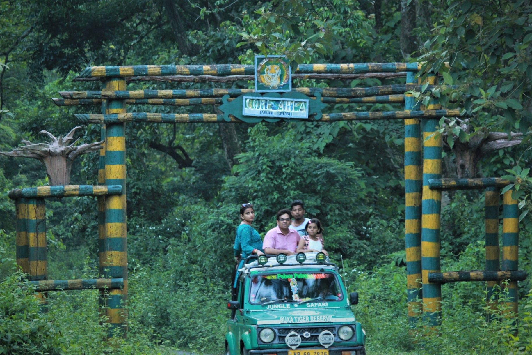 https://mdw-travel-data-us-east-1.s3.amazonaws.com/img/country/India/Buxa-Tiger-Reserve/img_00.jpg
