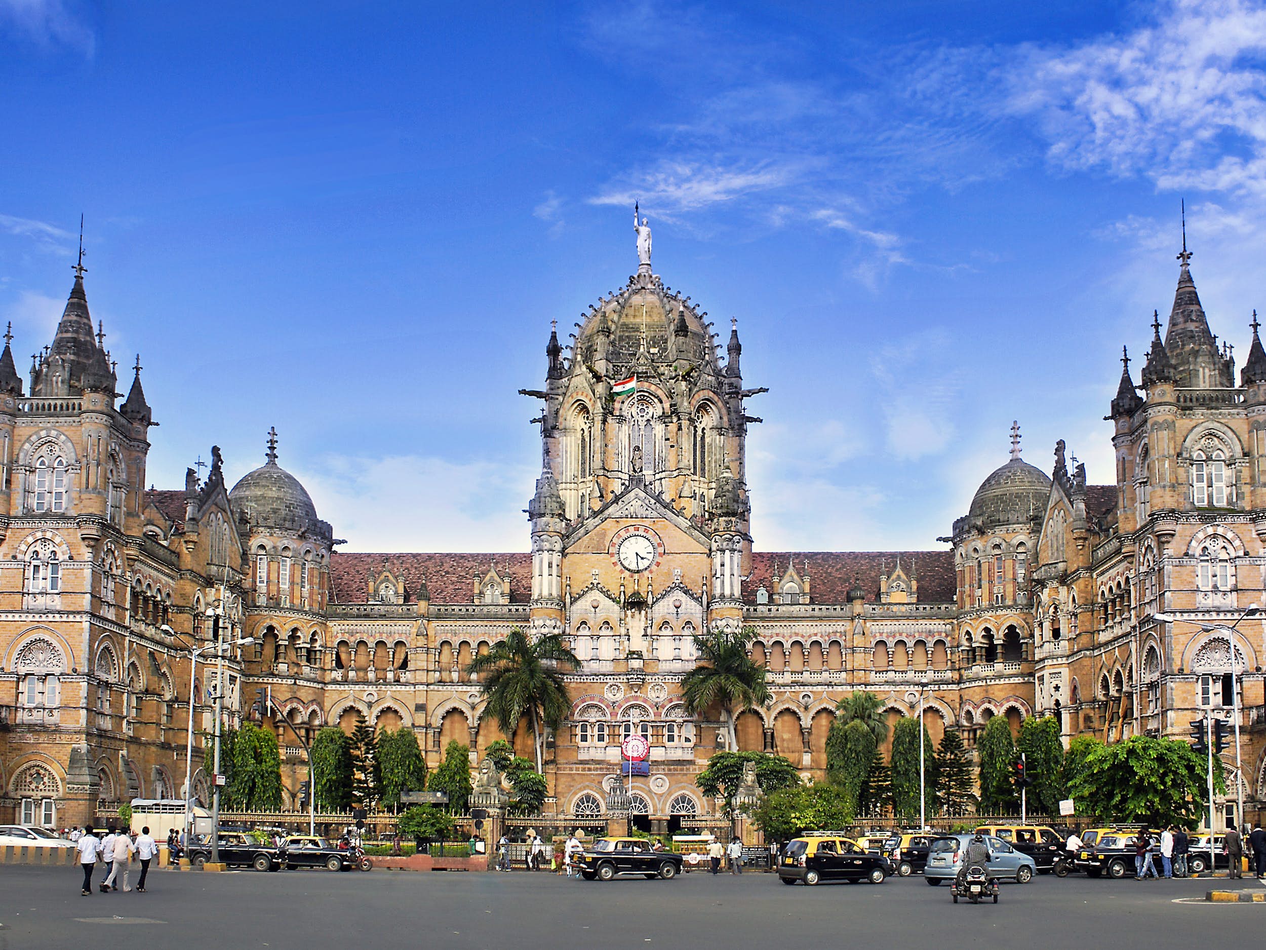https://mdw-travel-data-us-east-1.s3.amazonaws.com/img/country/India/Chhatrapati-Shivaji-Terminus/img_00.jpg
