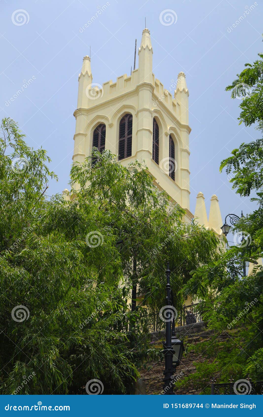 https://mdw-travel-data-us-east-1.s3.amazonaws.com/img/country/India/Christ-Church/img_01.jpg