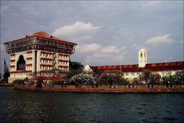 https://mdw-travel-data-us-east-1.s3.amazonaws.com/img/country/India/Cochin/img_01.jpg