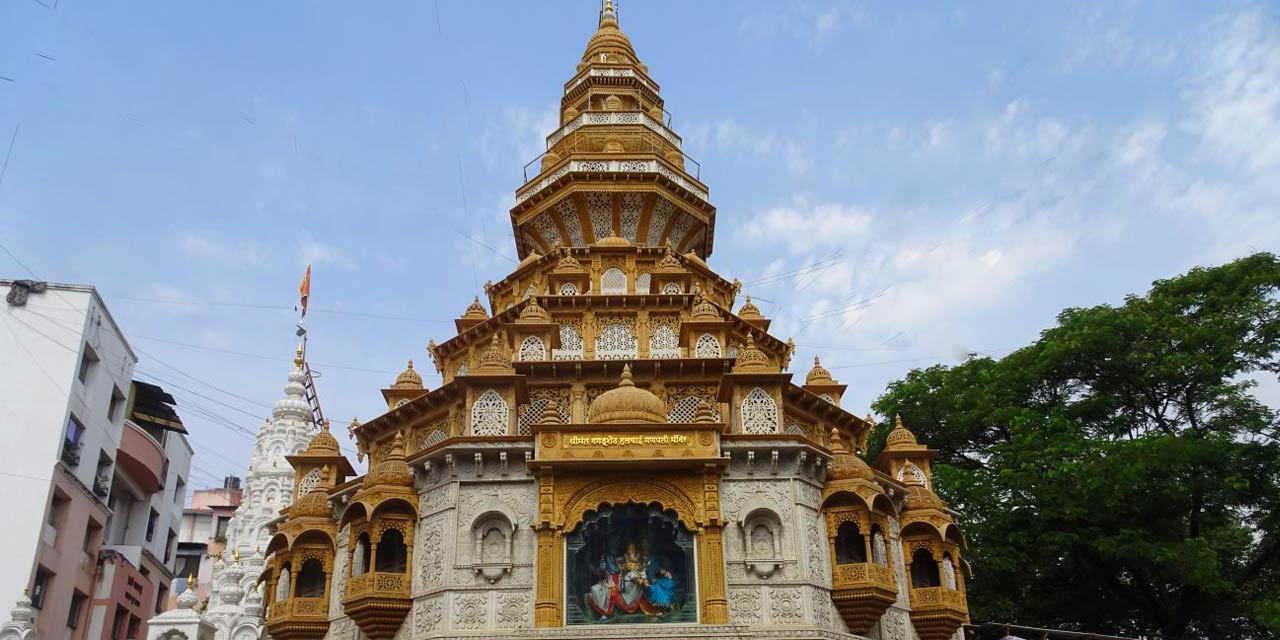 https://mdw-travel-data-us-east-1.s3.amazonaws.com/img/country/India/Dagdusheth-Halwai-Ganpati-Temple/img_01.jpg