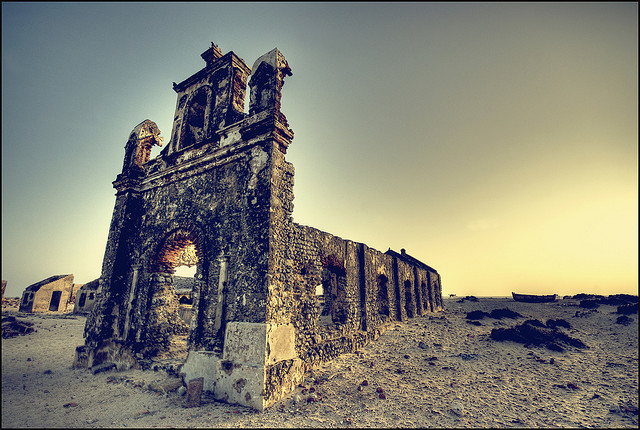 https://mdw-travel-data-us-east-1.s3.amazonaws.com/img/country/India/Dhanushkodi/img_03.jpg
