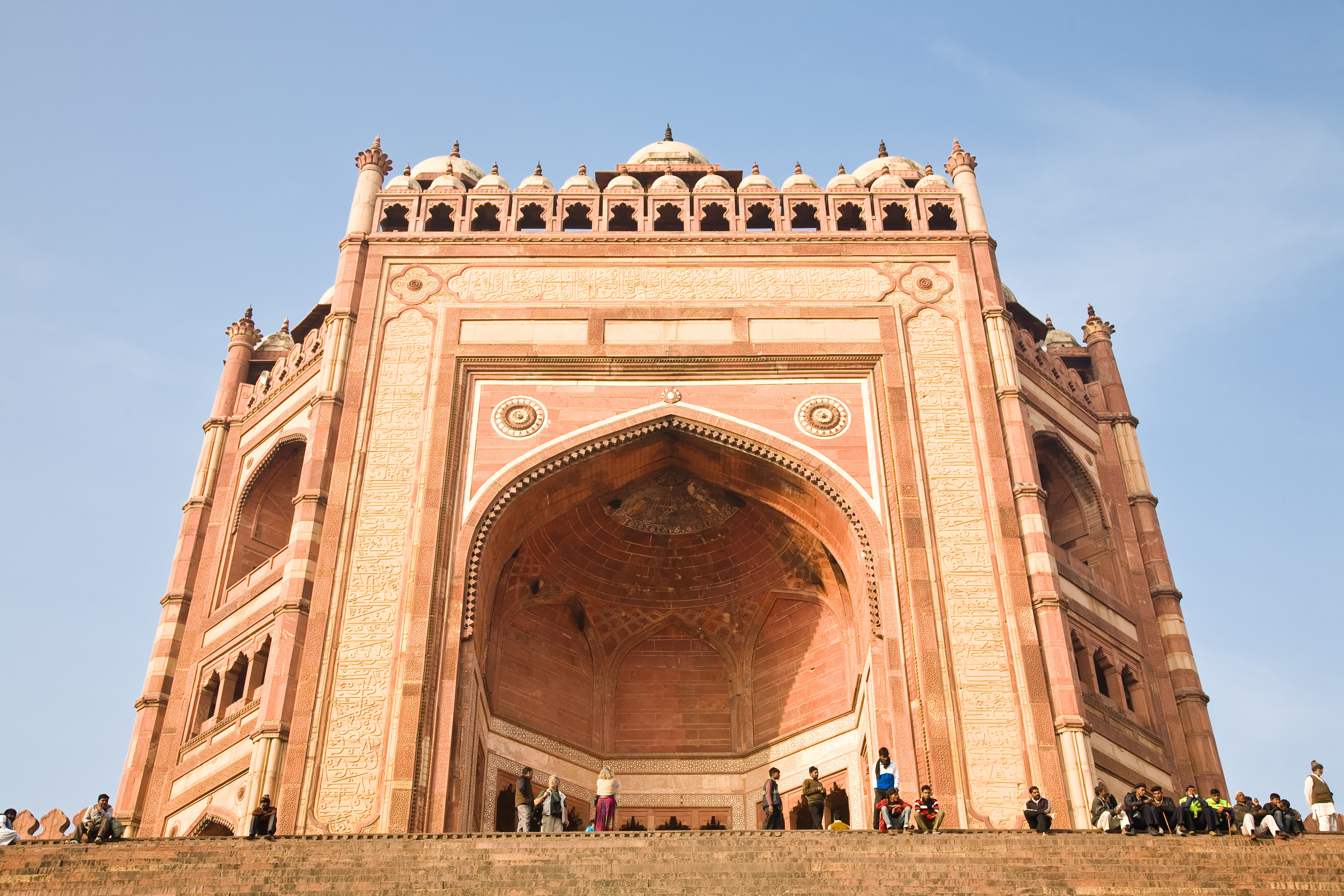 https://mdw-travel-data-us-east-1.s3.amazonaws.com/img/country/India/Fatehpur-Sikri/img_04.jpg