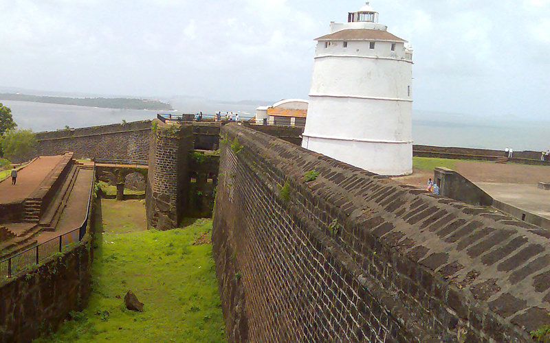 https://mdw-travel-data-us-east-1.s3.amazonaws.com/img/country/India/Fort-Aguada/img_02.jpg
