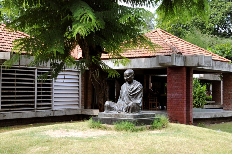 https://mdw-travel-data-us-east-1.s3.amazonaws.com/img/country/India/Gandhi-Ashram/img_00.jpg