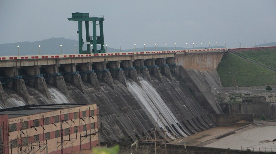 https://mdw-travel-data-us-east-1.s3.amazonaws.com/img/country/India/Hirakud-Dam/img_03.jpg