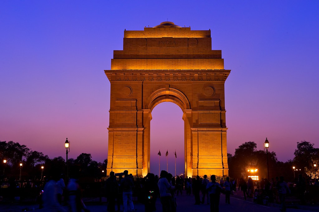 https://mdw-travel-data-us-east-1.s3.amazonaws.com/img/country/India/India-Gate/img_01.jpg
