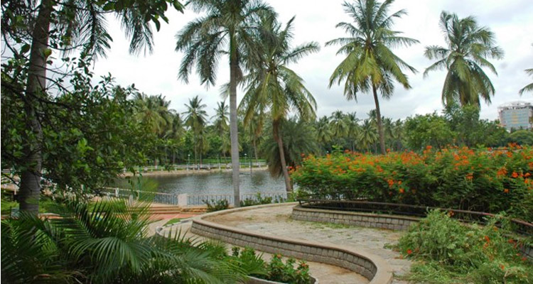https://mdw-travel-data-us-east-1.s3.amazonaws.com/img/country/India/Indira-Park/img_00.jpg