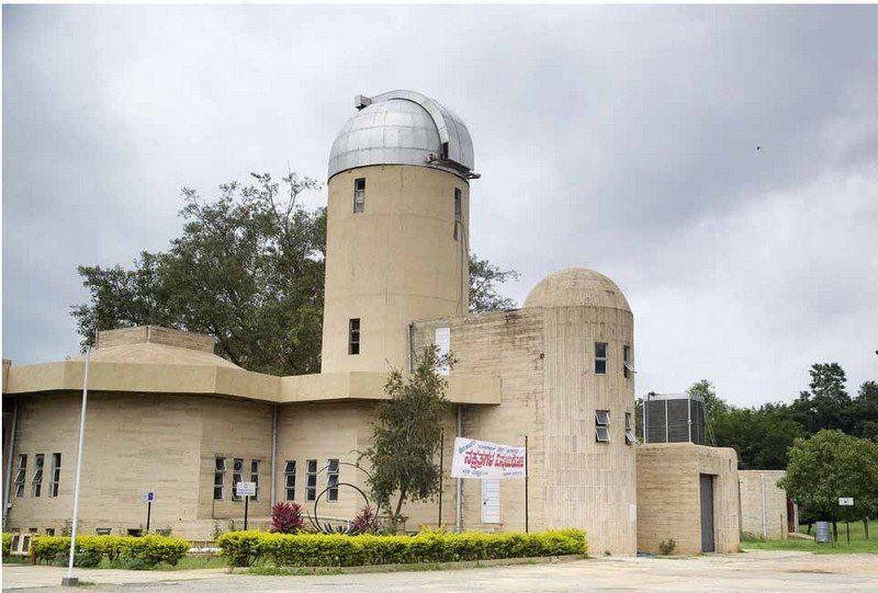 https://mdw-travel-data-us-east-1.s3.amazonaws.com/img/country/India/Jawaharlal-Nehru-Planetarium/img_02.jpg