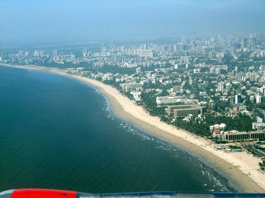 https://mdw-travel-data-us-east-1.s3.amazonaws.com/img/country/India/Juhu-Beach/img_03.jpg