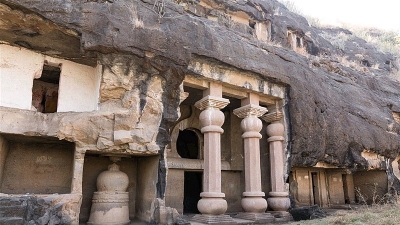 https://mdw-travel-data-us-east-1.s3.amazonaws.com/img/country/India/Junnar-Caves/img_00.jpg