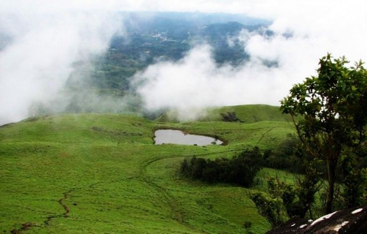 https://mdw-travel-data-us-east-1.s3.amazonaws.com/img/country/India/Kalpetta/img_03.jpg