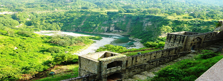 https://mdw-travel-data-us-east-1.s3.amazonaws.com/img/country/India/Kangra/img_03.jpg