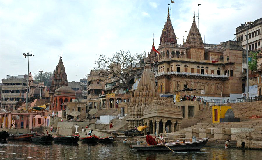 https://mdw-travel-data-us-east-1.s3.amazonaws.com/img/country/India/Kashi-Vishwanath-Temple/img_03.jpg
