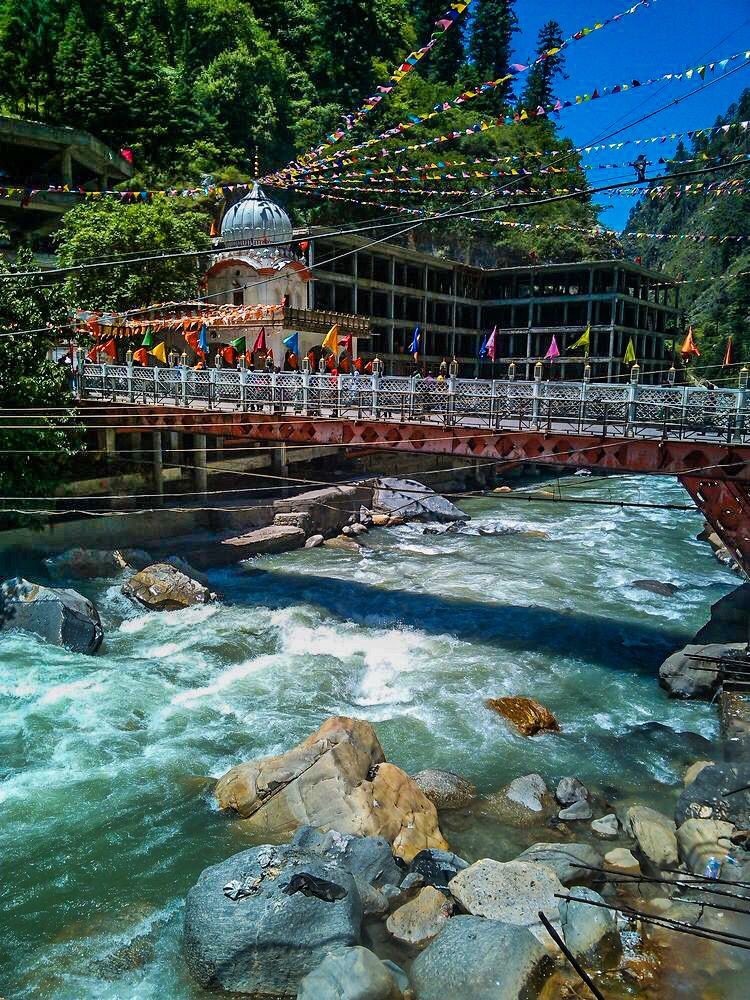 https://mdw-travel-data-us-east-1.s3.amazonaws.com/img/country/India/Kasol/img_03.jpg