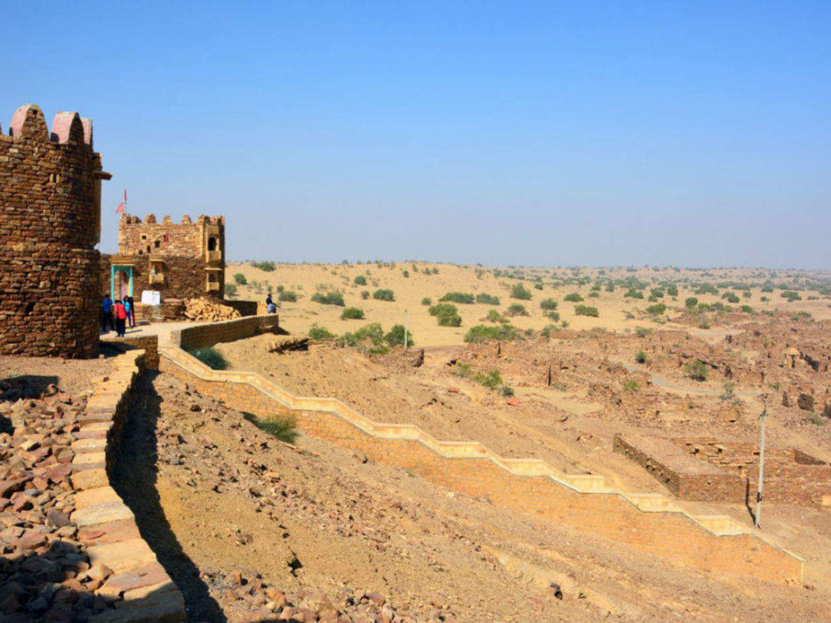 https://mdw-travel-data-us-east-1.s3.amazonaws.com/img/country/India/Khaba-Fort/img_03.jpg