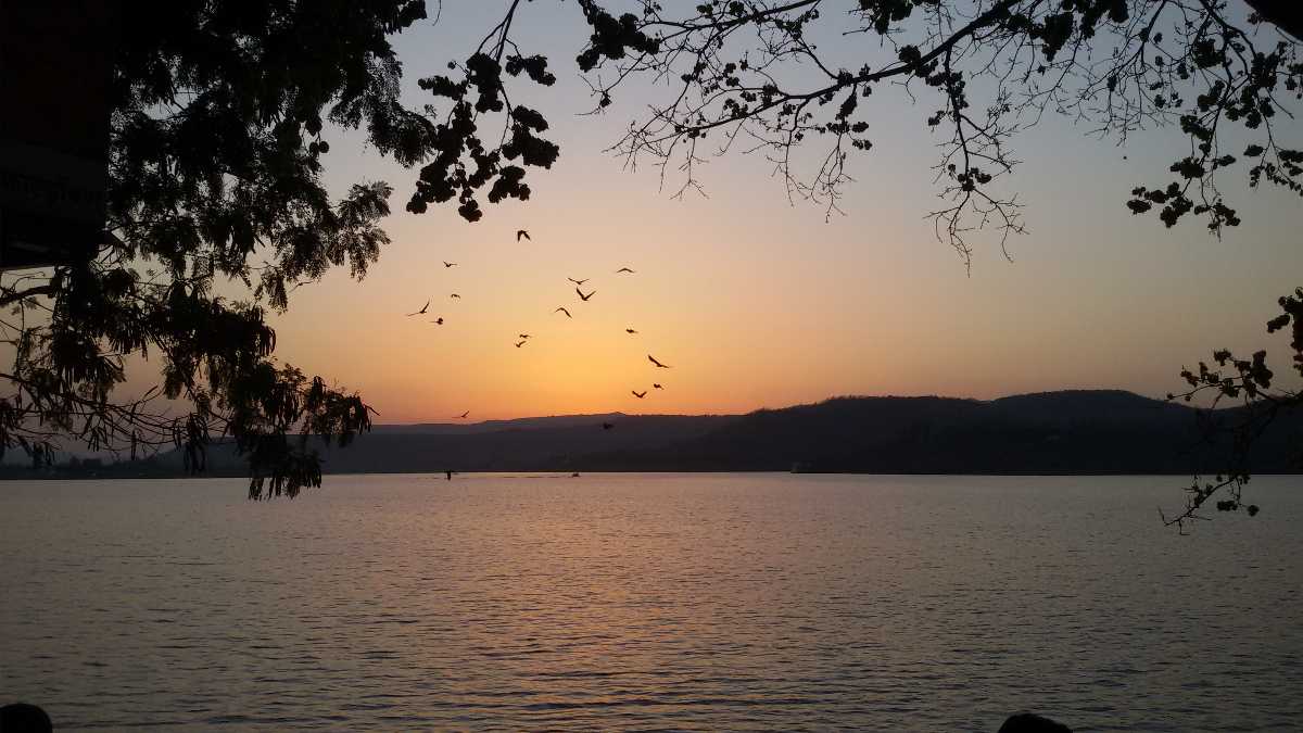 https://mdw-travel-data-us-east-1.s3.amazonaws.com/img/country/India/Khadakwasla-Dam/img_02.jpg