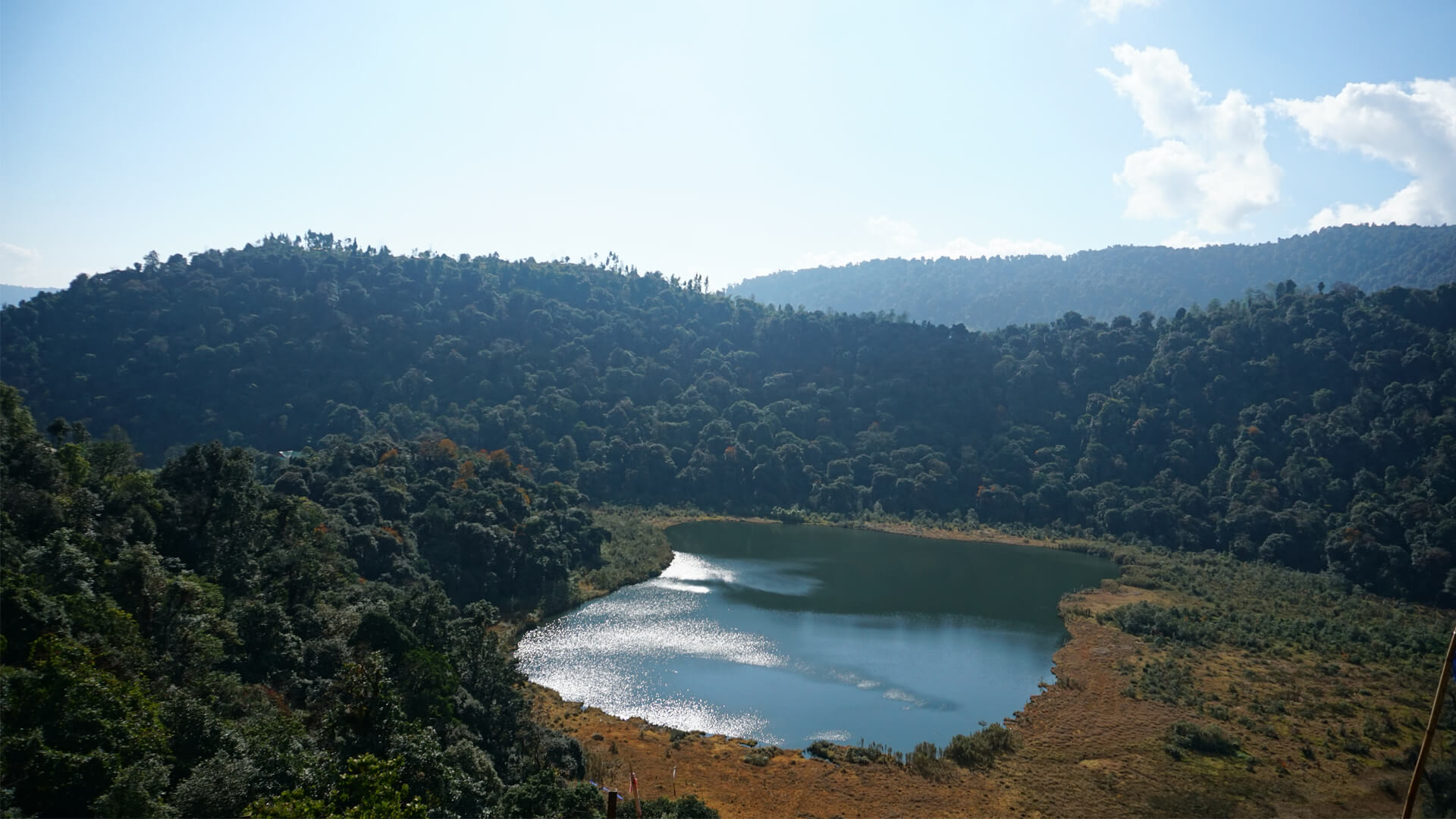 https://mdw-travel-data-us-east-1.s3.amazonaws.com/img/country/India/Khecheopalri-Lake/img_03.jpg