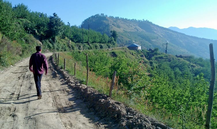 https://mdw-travel-data-us-east-1.s3.amazonaws.com/img/country/India/Kiala-Forest/img_02.jpg
