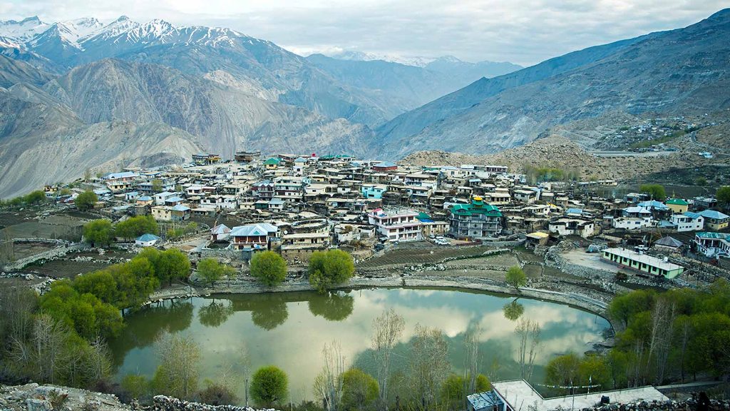 https://mdw-travel-data-us-east-1.s3.amazonaws.com/img/country/India/Kinnaur/img_01.jpg