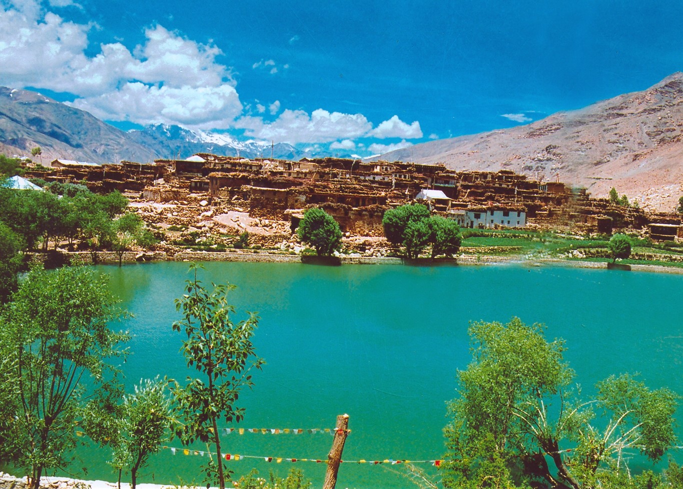 https://mdw-travel-data-us-east-1.s3.amazonaws.com/img/country/India/Kinnaur/img_02.jpg