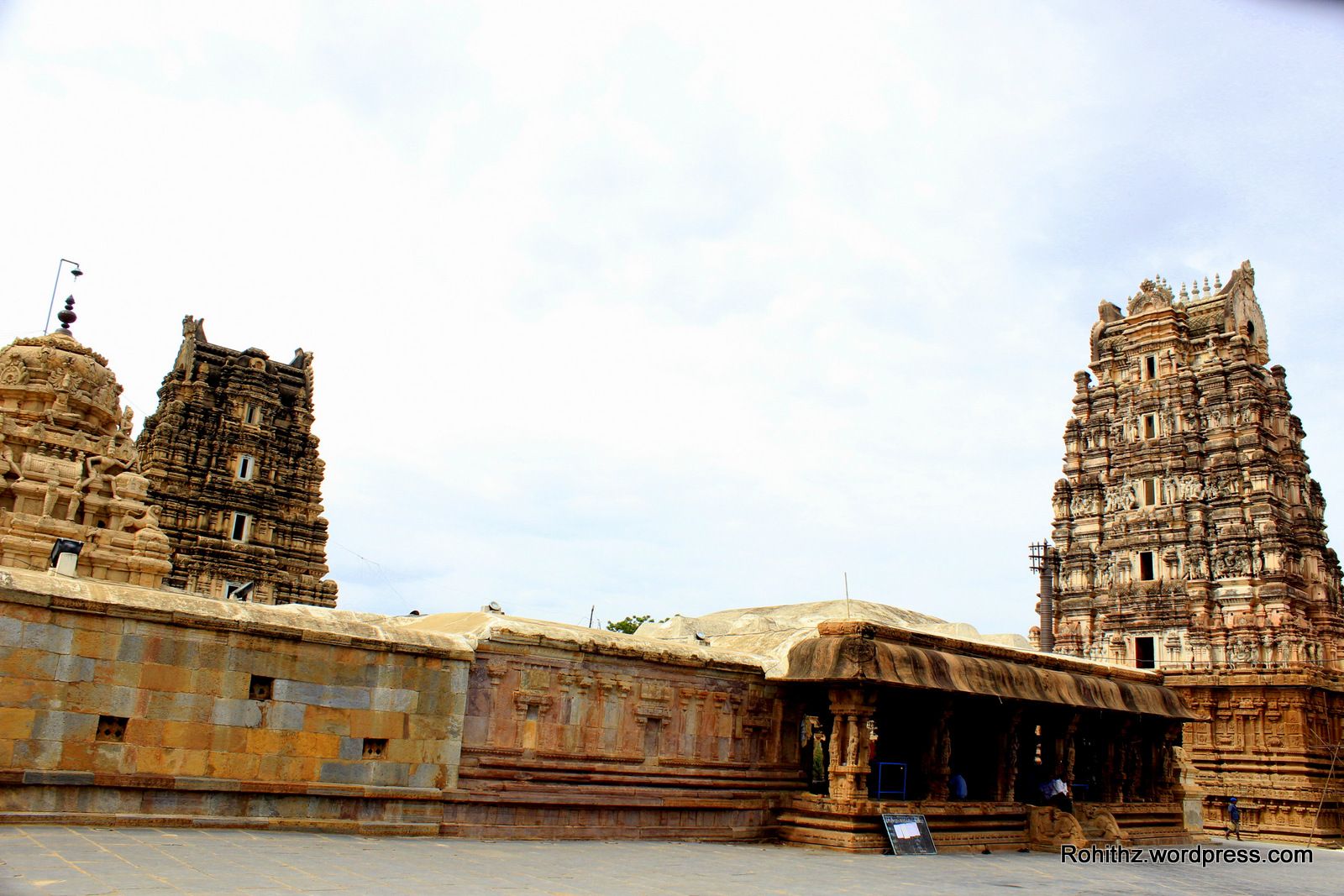 https://mdw-travel-data-us-east-1.s3.amazonaws.com/img/country/India/Kondandarama-Swamy-Temple/img_02.jpg