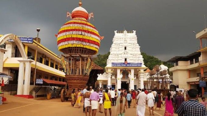 https://mdw-travel-data-us-east-1.s3.amazonaws.com/img/country/India/Kukke-Subramanya-Temple/img_03.jpg