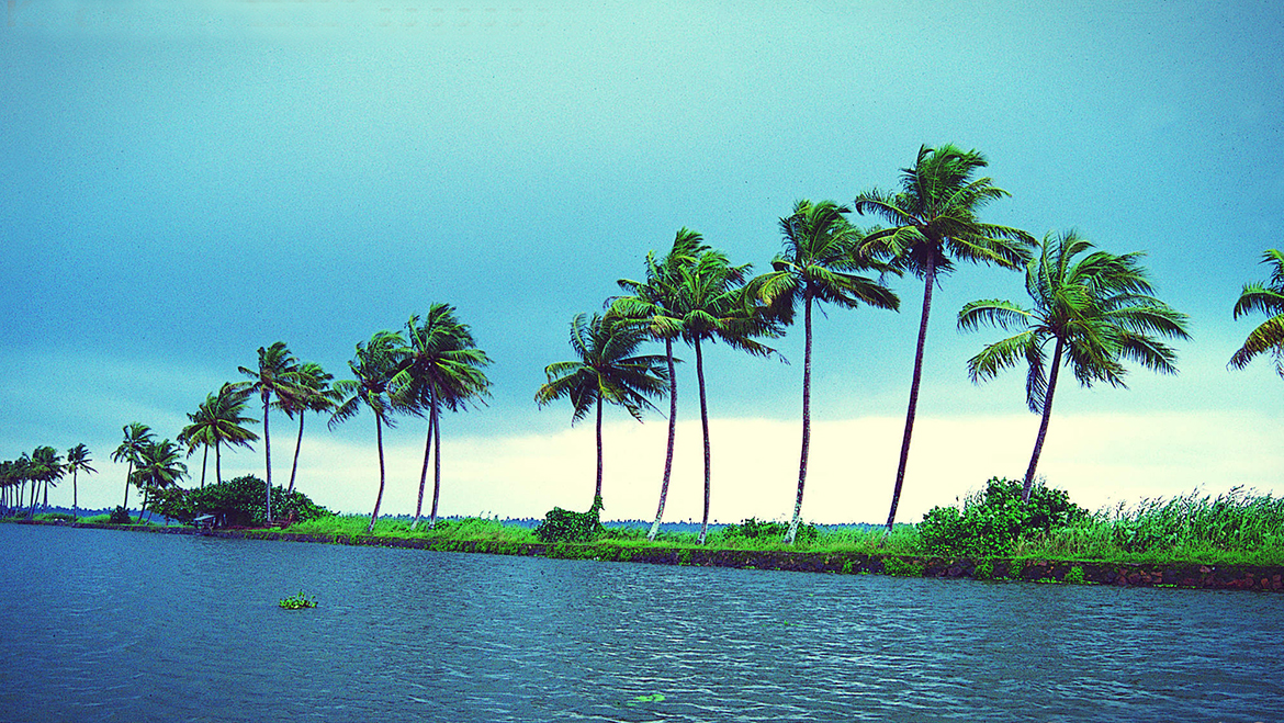 https://mdw-travel-data-us-east-1.s3.amazonaws.com/img/country/India/Kumarakom/img_03.jpg