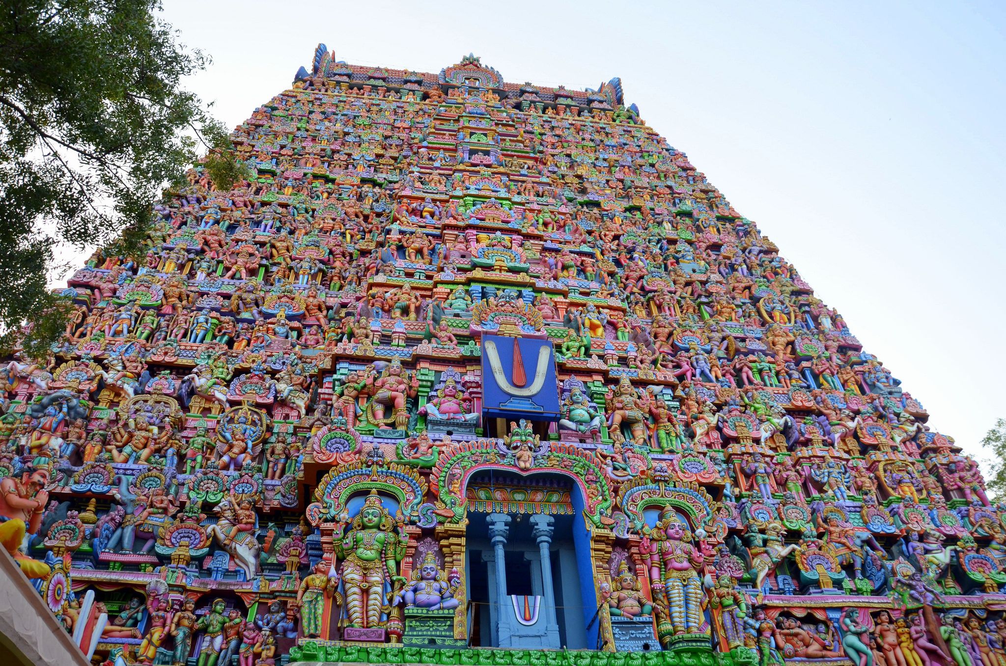 https://mdw-travel-data-us-east-1.s3.amazonaws.com/img/country/India/Kumbakonam/img_02.jpg