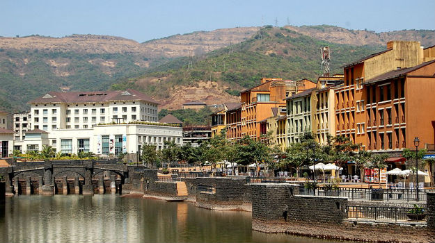 https://mdw-travel-data-us-east-1.s3.amazonaws.com/img/country/India/Lavasa/img_01.jpg