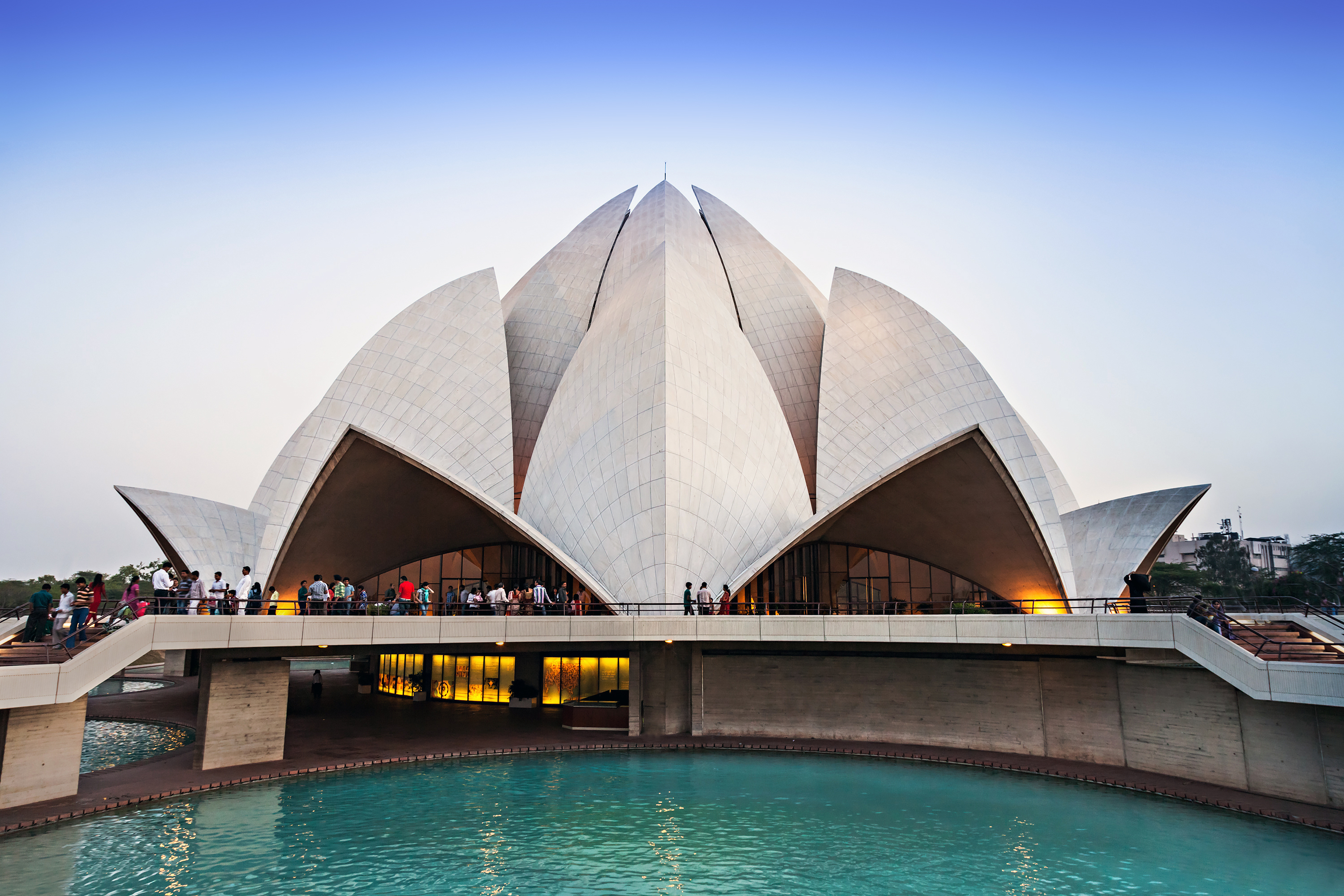https://mdw-travel-data-us-east-1.s3.amazonaws.com/img/country/India/Lotus-Temple/img_01.jpg