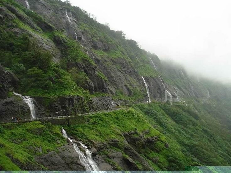 https://mdw-travel-data-us-east-1.s3.amazonaws.com/img/country/India/Malshej-Ghat/img_02.jpg