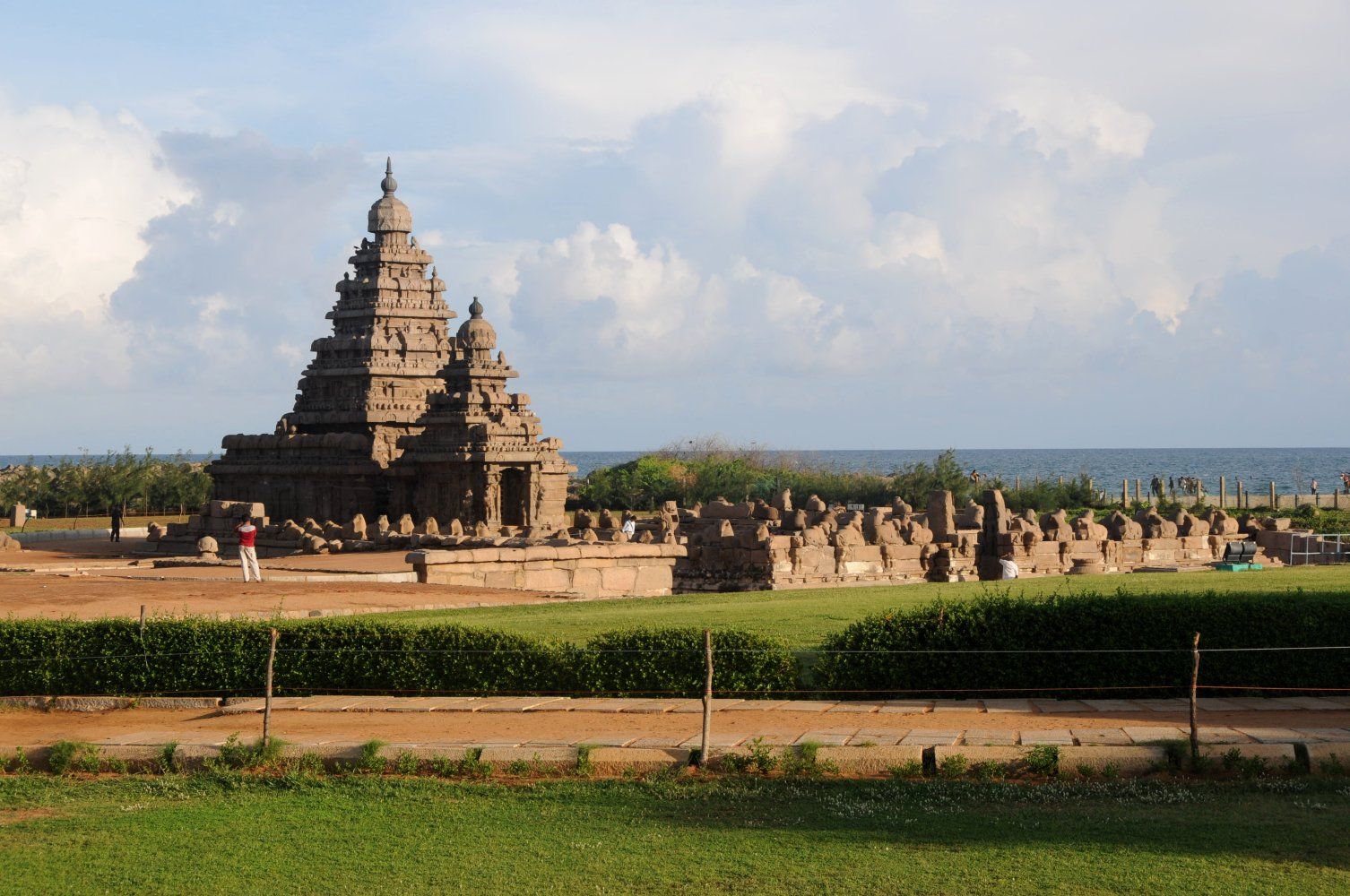 https://mdw-travel-data-us-east-1.s3.amazonaws.com/img/country/India/Mamallapuram/img_02.jpg