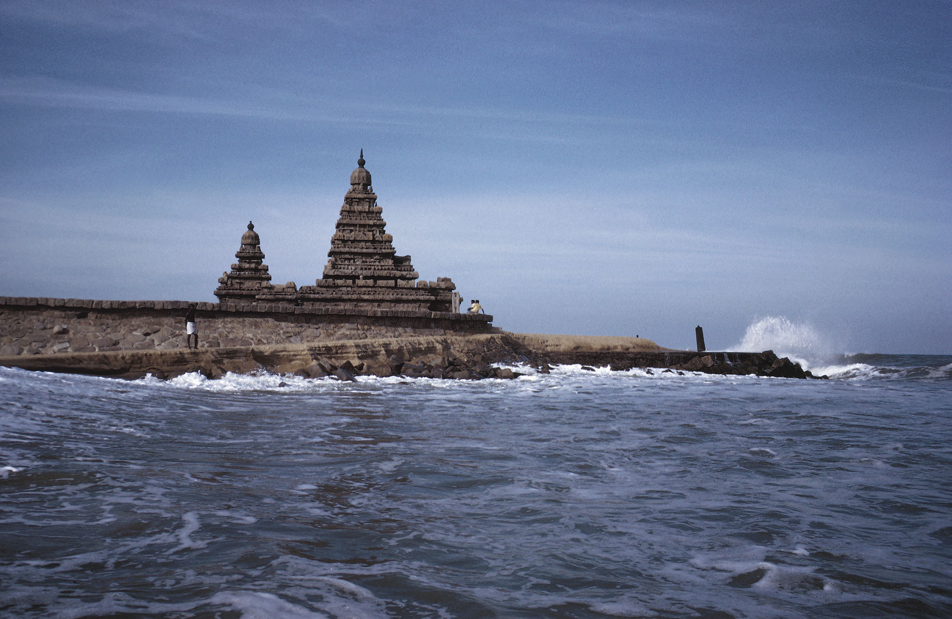 https://mdw-travel-data-us-east-1.s3.amazonaws.com/img/country/India/Mamallapuram/img_03.jpg