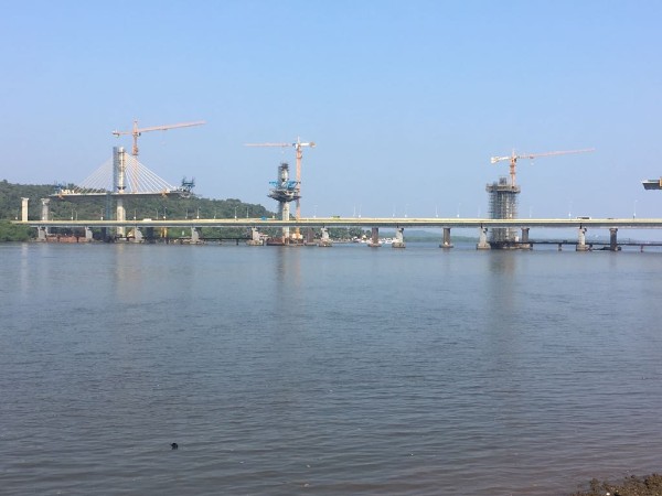 https://mdw-travel-data-us-east-1.s3.amazonaws.com/img/country/India/Mandovi-River/img_02.jpg