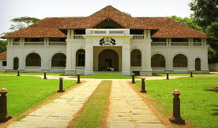 https://mdw-travel-data-us-east-1.s3.amazonaws.com/img/country/India/Mattancherry-Palace/img_02.jpg