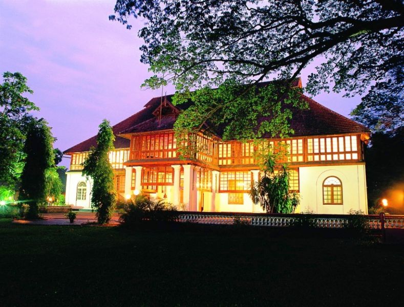 https://mdw-travel-data-us-east-1.s3.amazonaws.com/img/country/India/Mattancherry-Palace/img_03.jpg