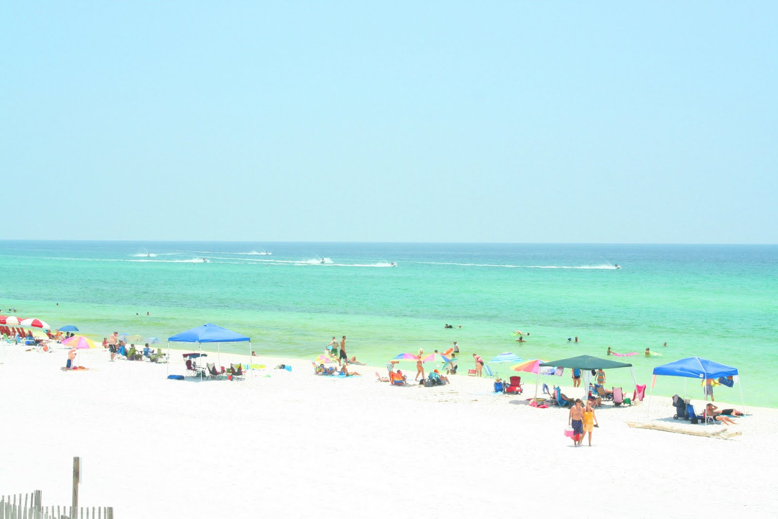 https://mdw-travel-data-us-east-1.s3.amazonaws.com/img/country/India/Miramar-Beach/img_05.jpg