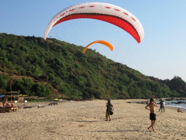 https://mdw-travel-data-us-east-1.s3.amazonaws.com/img/country/India/Morjim-Beach/img_01.jpg