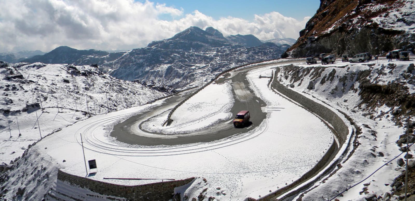 https://mdw-travel-data-us-east-1.s3.amazonaws.com/img/country/India/Nathula-Pass/img_02.jpg