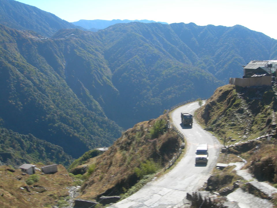 https://mdw-travel-data-us-east-1.s3.amazonaws.com/img/country/India/Nathula-Pass/img_03.jpg