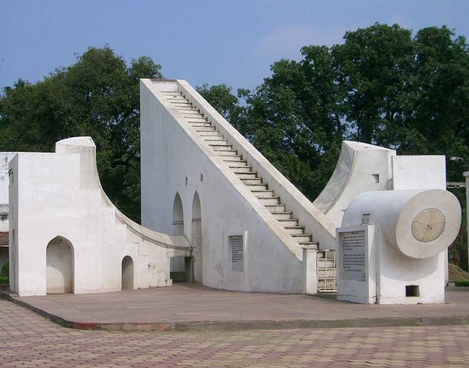 https://mdw-travel-data-us-east-1.s3.amazonaws.com/img/country/India/Observatory-Hill/img_03.jpg