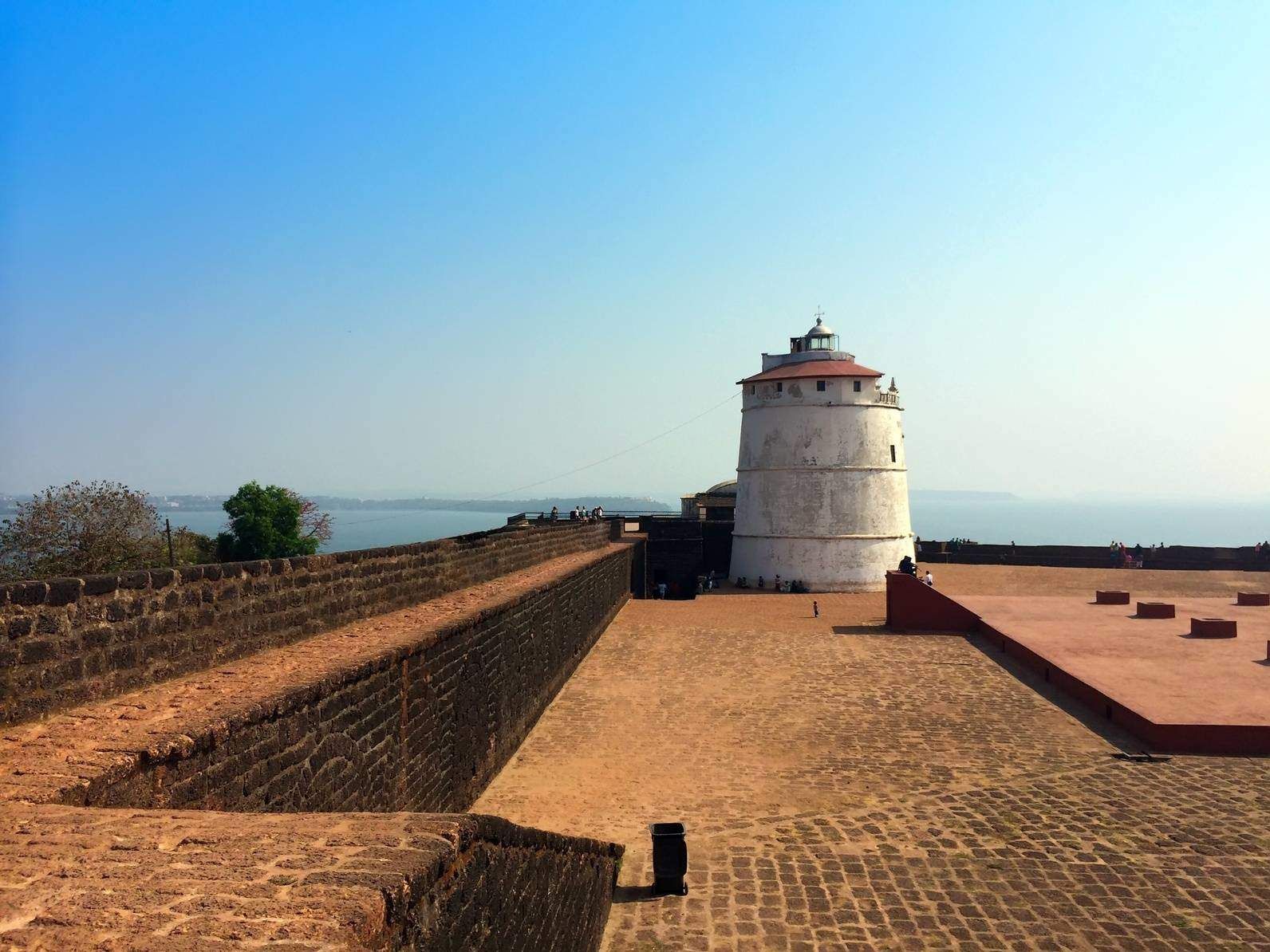 https://mdw-travel-data-us-east-1.s3.amazonaws.com/img/country/India/Old-Goa/img_03.jpg