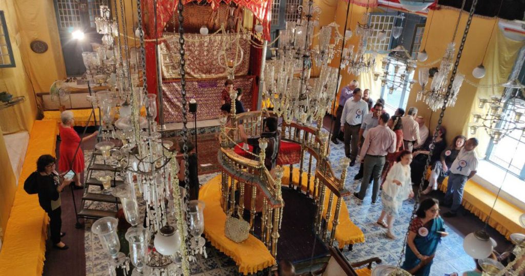 https://mdw-travel-data-us-east-1.s3.amazonaws.com/img/country/India/Paradesi-Synagogue/img_01.jpg