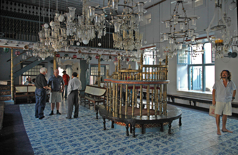 https://mdw-travel-data-us-east-1.s3.amazonaws.com/img/country/India/Paradesi-Synagogue/img_02.jpg