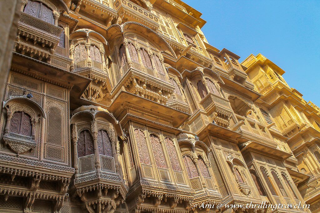 https://mdw-travel-data-us-east-1.s3.amazonaws.com/img/country/India/Patwon-Ki-Haveli/img_01.jpg
