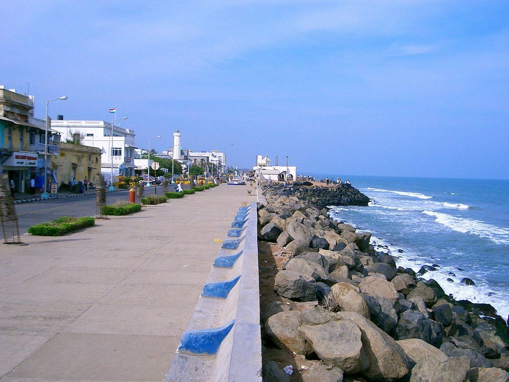 https://mdw-travel-data-us-east-1.s3.amazonaws.com/img/country/India/Pondicherry/img_01.jpg