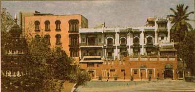https://mdw-travel-data-us-east-1.s3.amazonaws.com/img/country/India/Raja-Kelkar-Museum/img_02.jpg