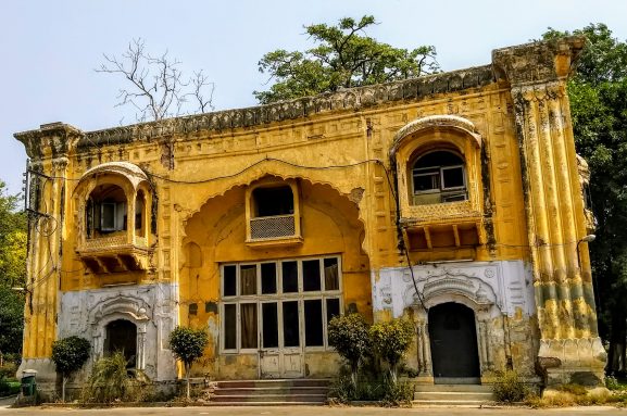 https://mdw-travel-data-us-east-1.s3.amazonaws.com/img/country/India/Ranjit-Singh-Museum/img_01.jpg