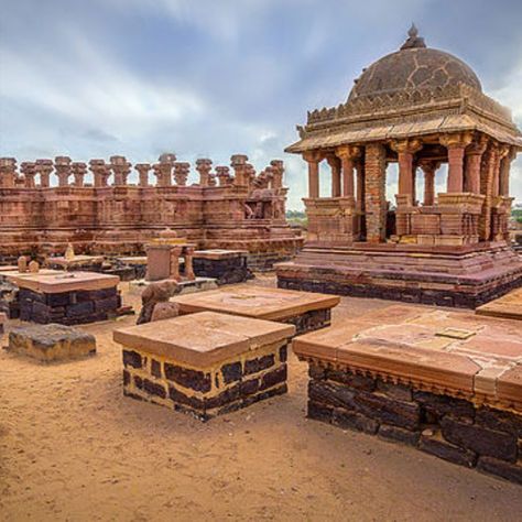 https://mdw-travel-data-us-east-1.s3.amazonaws.com/img/country/India/Rann-of-Kutch/img_01.jpg
